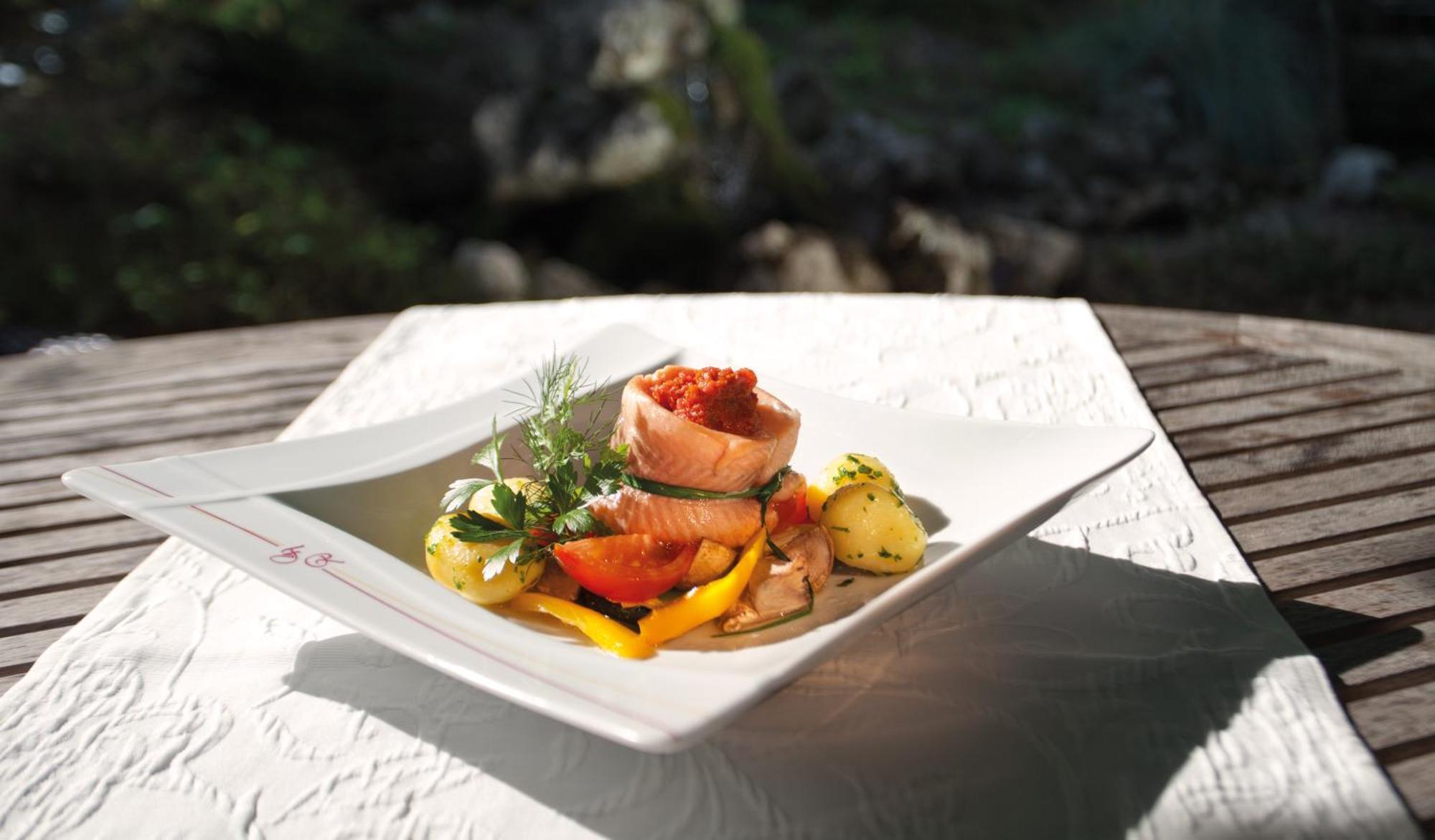 Forellenhof Roessle Hotel & Restaurant Lichtenstein  Экстерьер фото