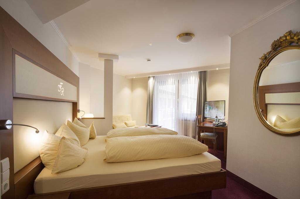 Forellenhof Roessle Hotel & Restaurant Lichtenstein  Экстерьер фото