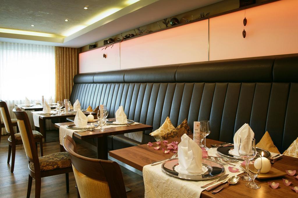 Forellenhof Roessle Hotel & Restaurant Lichtenstein  Экстерьер фото